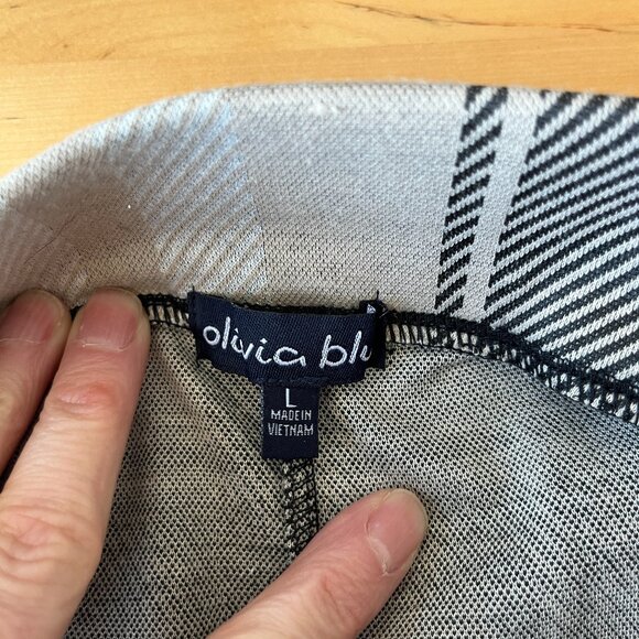 NWOT Olivia Blu Black and Tan Plaid Knit Skirt L - Picture 3 of 6